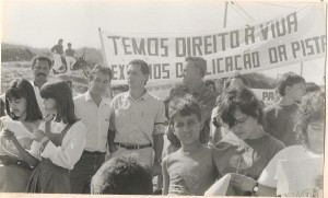 Ao lado do Vereador José Carlos em manifestação pró-duplicação da Av John B. Dunlop