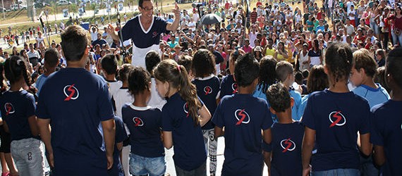 Obra Social São João Bosco recebe homenagem de Rossini