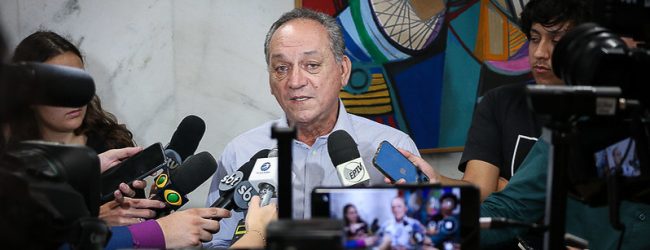 Rossini participa do anúncio das medidas para prevenir e combater violências nas escolas