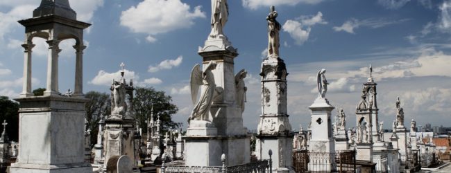 Rossini protocola Projeto que presta homenagem ao Patrimônio Cultural Funerário